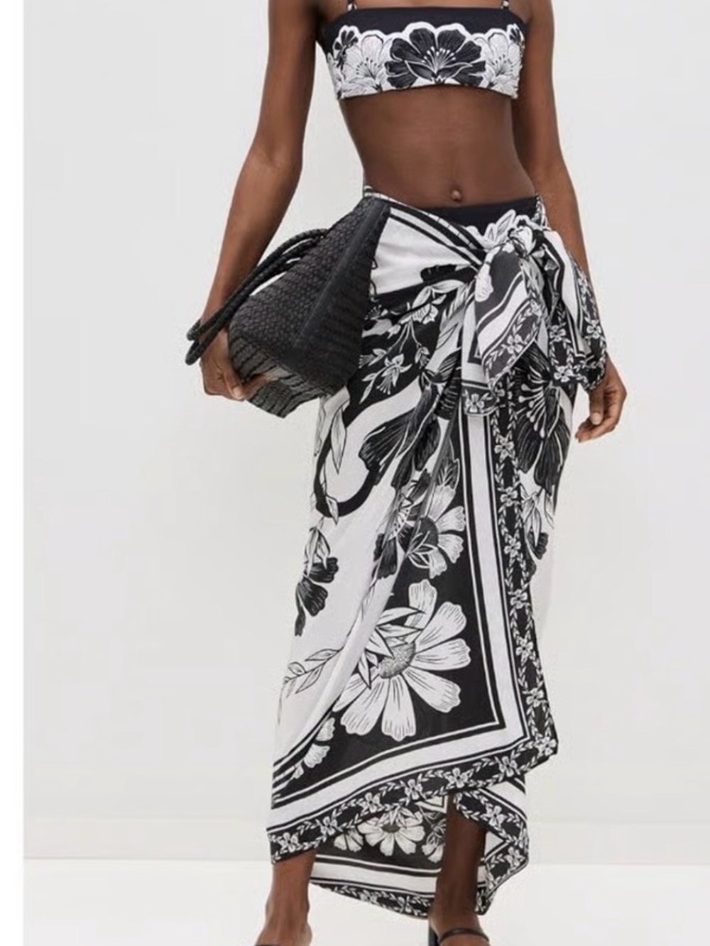 FARM Rio Black Flower Leopards Panneaux Sarong - One Size